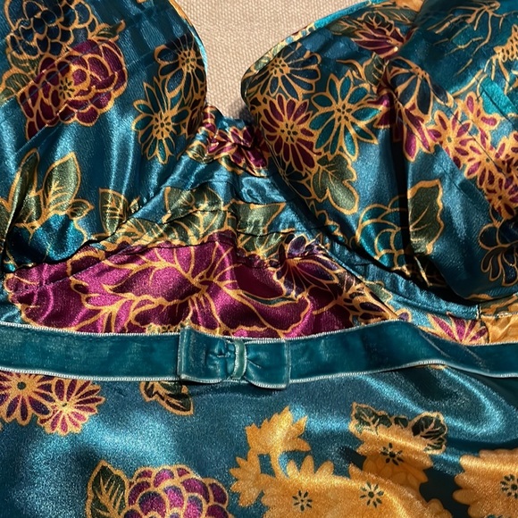 Secrets out… Beautiful, colorful dress, Teddy, nightgown, whatever u want! - Picture 3 of 7